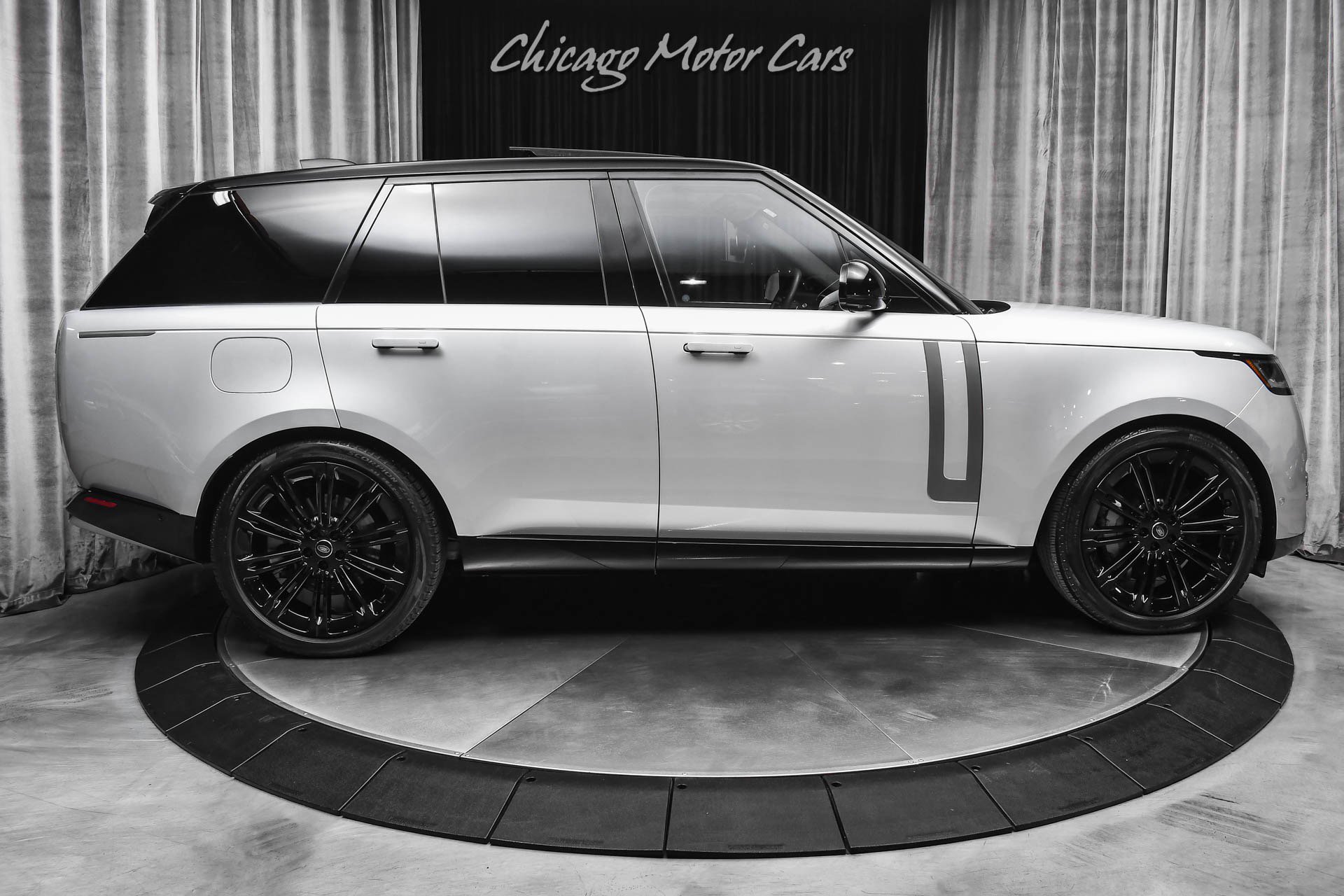 Used 2024 Land Rover Range Rover SE image 49