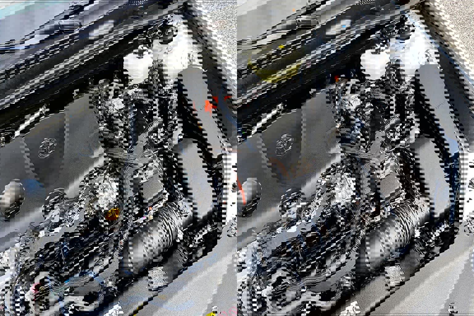 Used 2025 Toyota Camry SE image 32