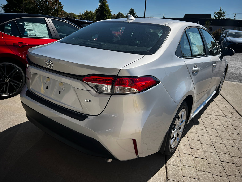 New 2026 Toyota Corolla LE image 2