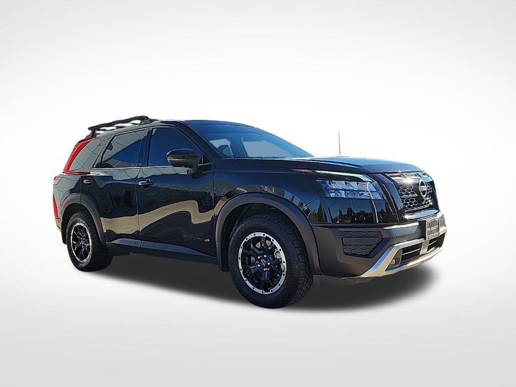 Used 2025 Nissan Pathfinder Rock Creek AWD/4WD image 6