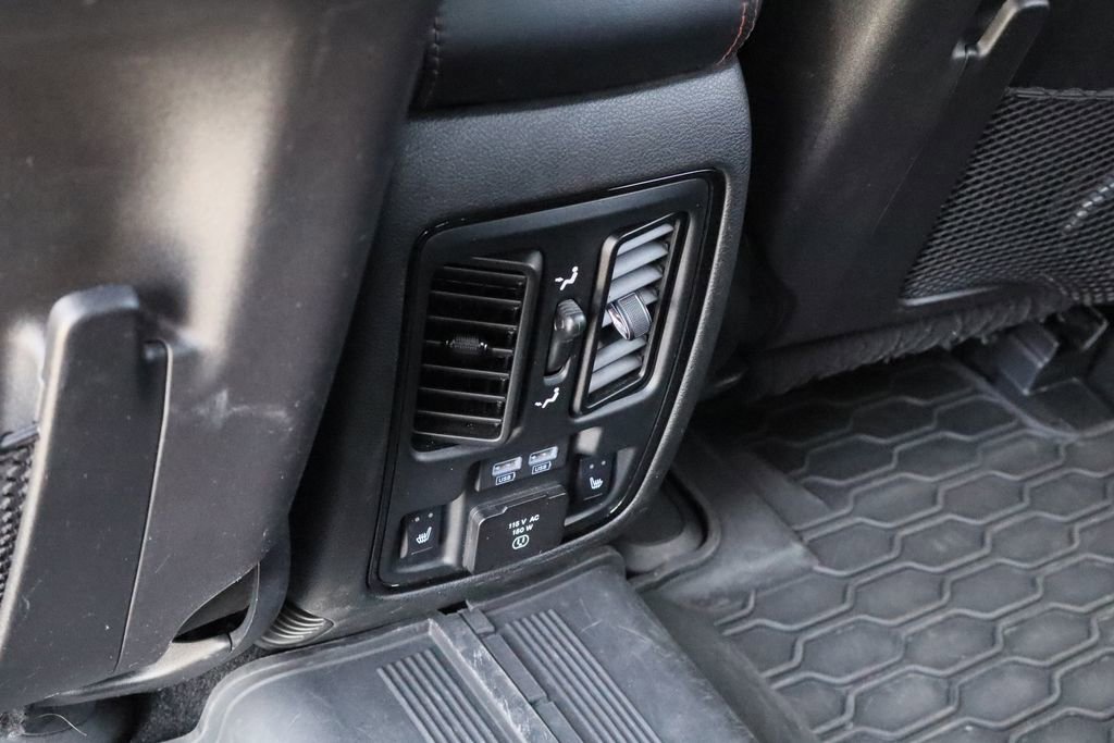 Used 2021 Dodge Durango R/T w/ Tow 'N Go Package AWD/4WD image 25