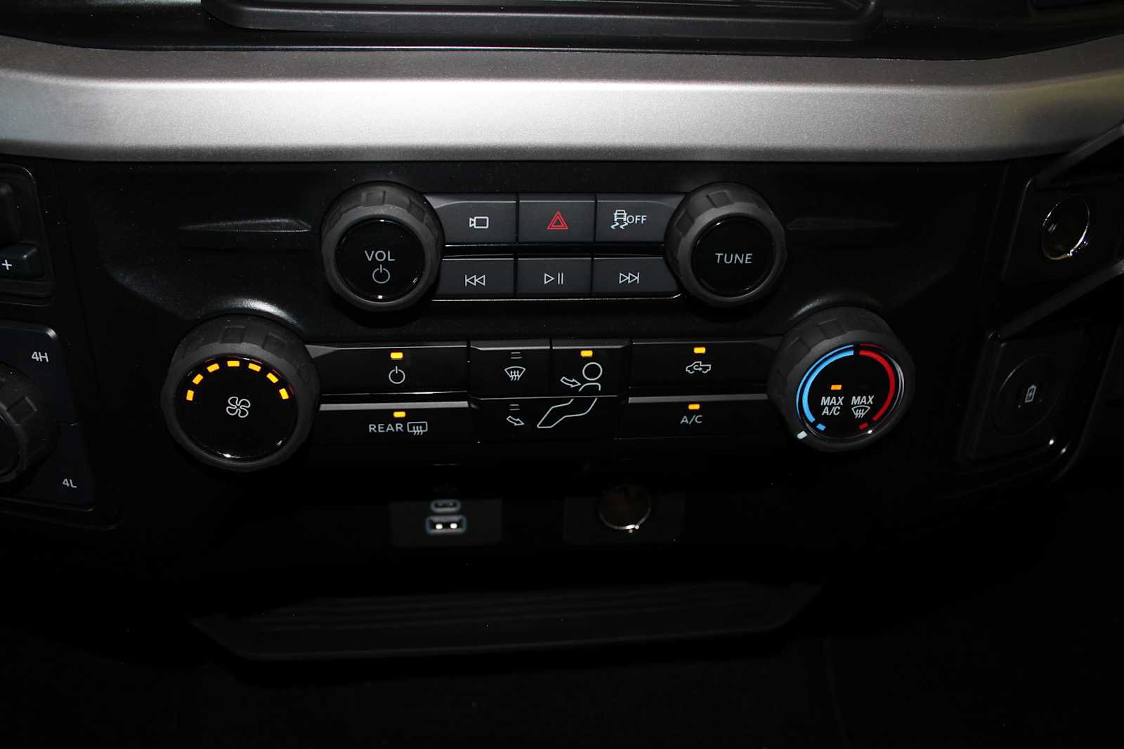 Used 2025 Ford F250 XL w/ STX Appearance Package AWD/4WD image 39