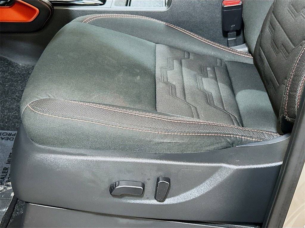 Used 2024 Nissan Frontier Pro-X image 17