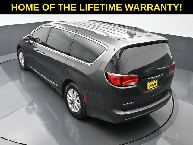 Used 2018 Chrysler Pacifica Touring-L Plus FWD image 64