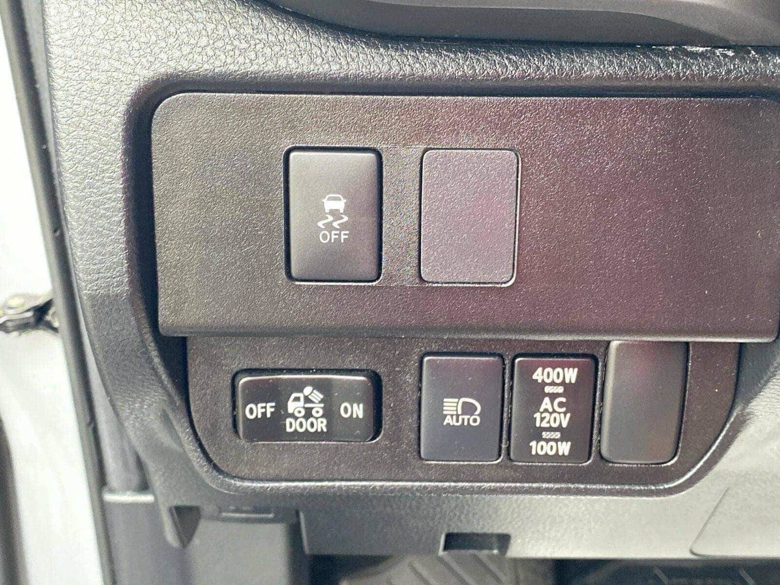Used 2021 Toyota Tacoma TRD Sport AWD/4WD image 22