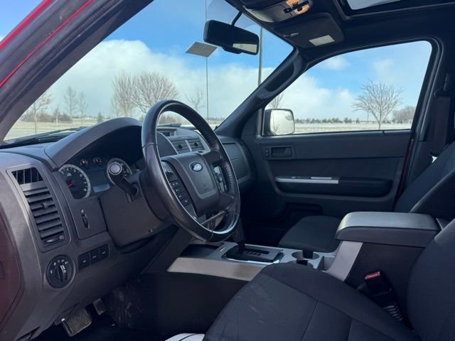 Used 2010 Ford Escape XLT image 8