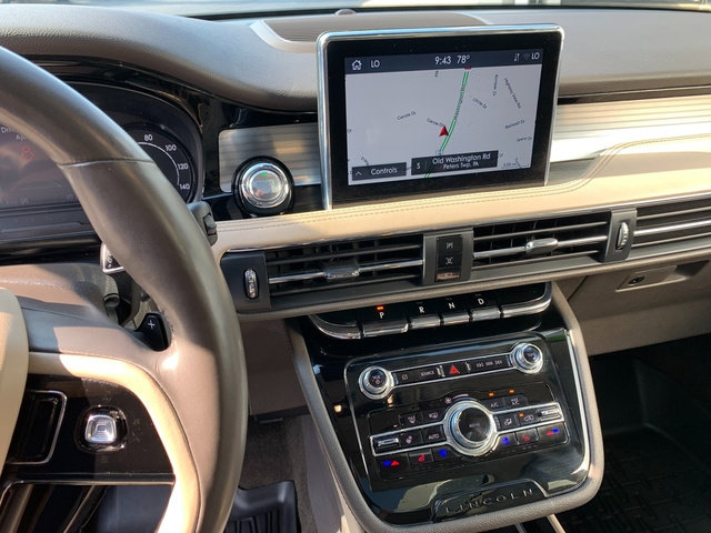 Used 2022 Lincoln Corsair AWD w/ Premium Package image 27