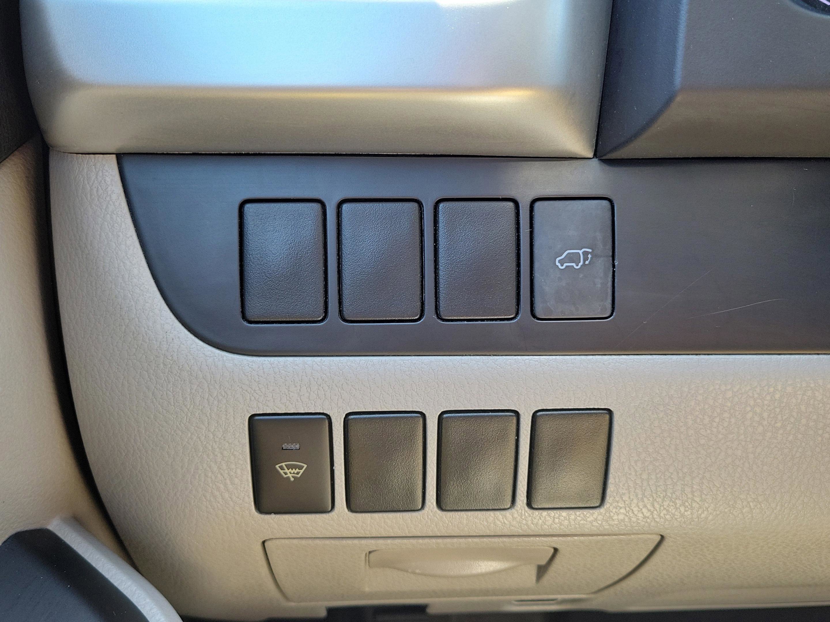 Used 2015 Toyota Highlander XLE image 28