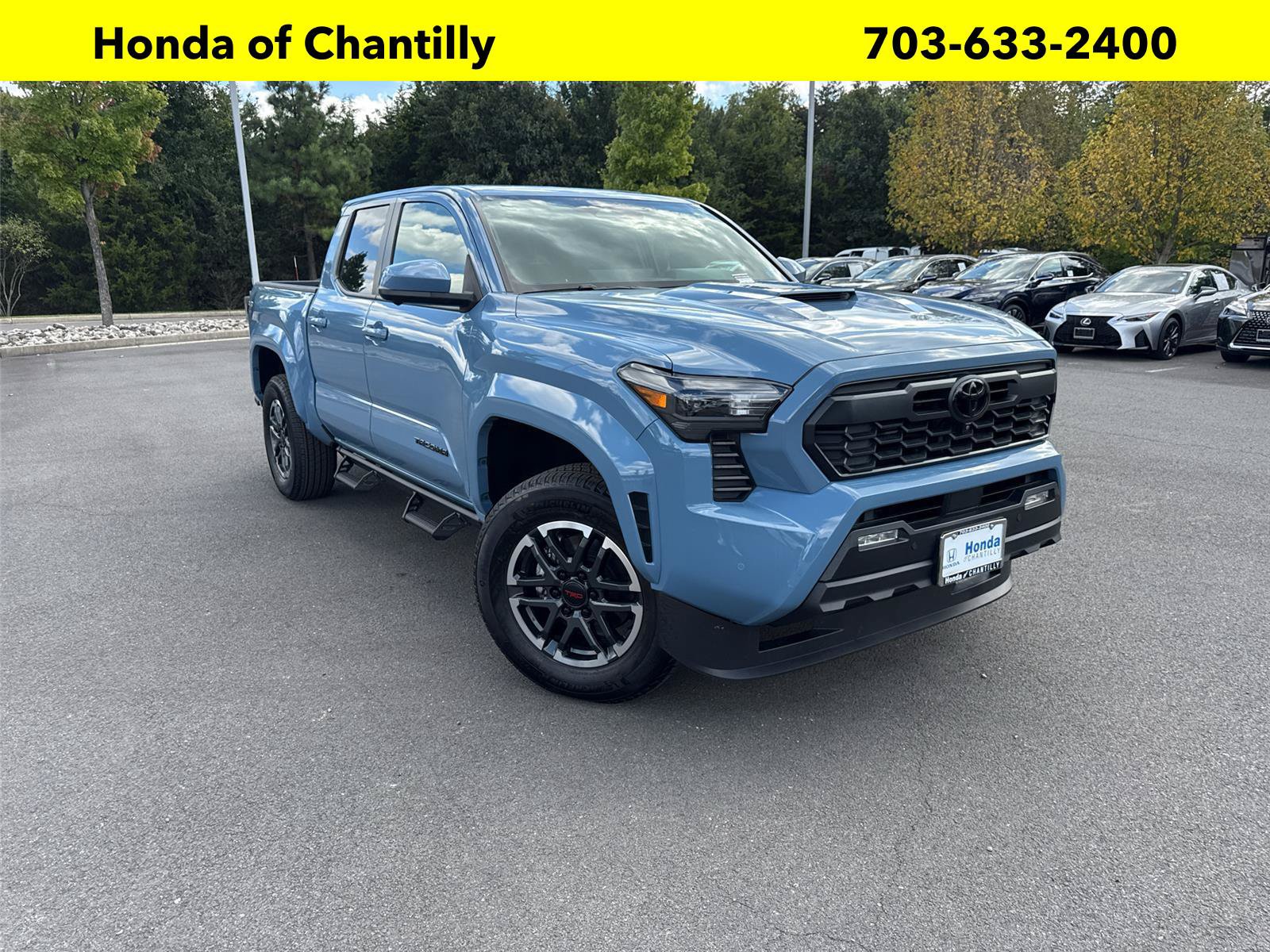 Used 2026 Toyota Tacoma TRD Sport w/ TRD Sport Premium Package AWD/4WD image 1