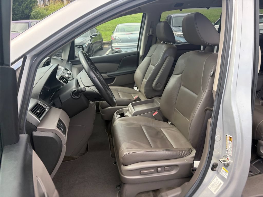 Used 2026 Toyota Corolla XSE FWD image 17