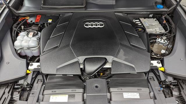 Used 2022 Audi Q8 Premium Plus w/ Premium Plus Package image 30