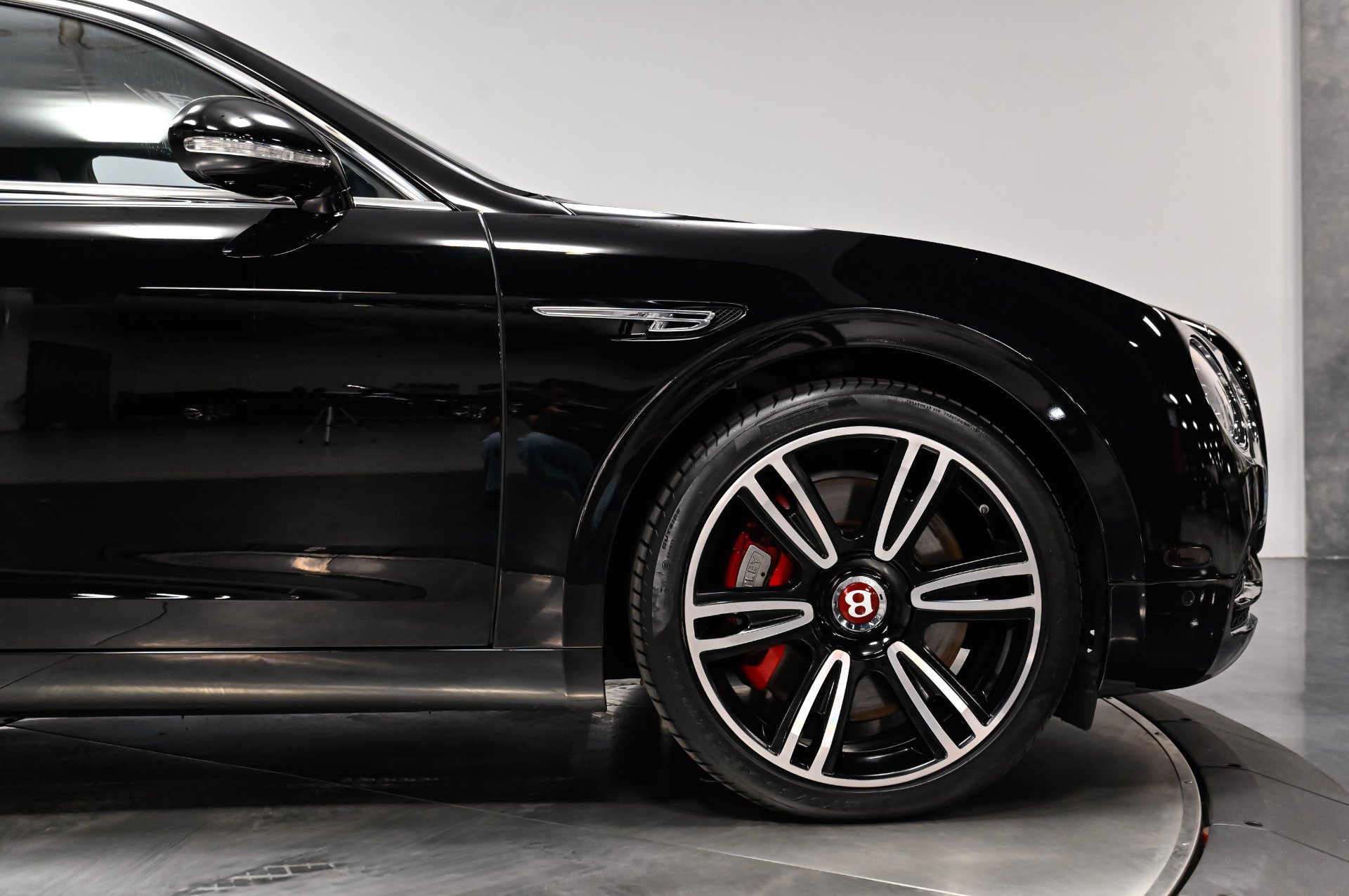 Used 2017 Bentley Flying Spur S V8 AWD/4WD image 21