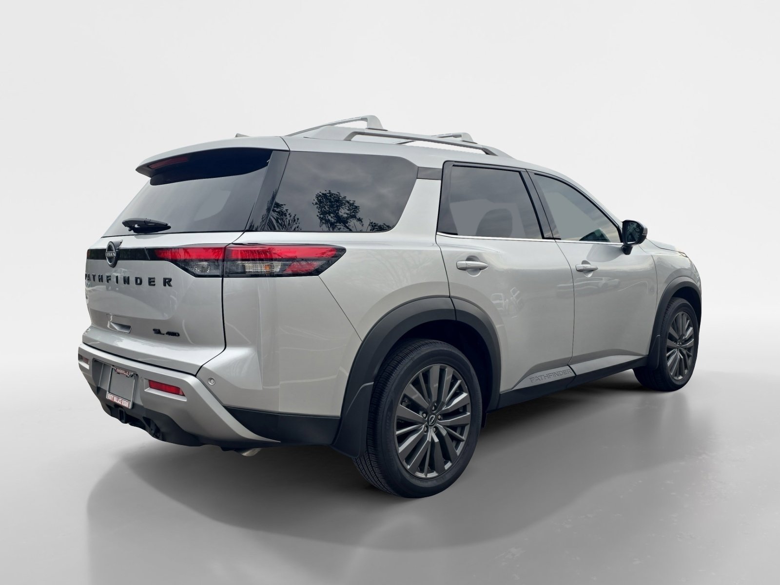 Used 2025 Nissan Pathfinder SL w/ SL Premium Package image 5
