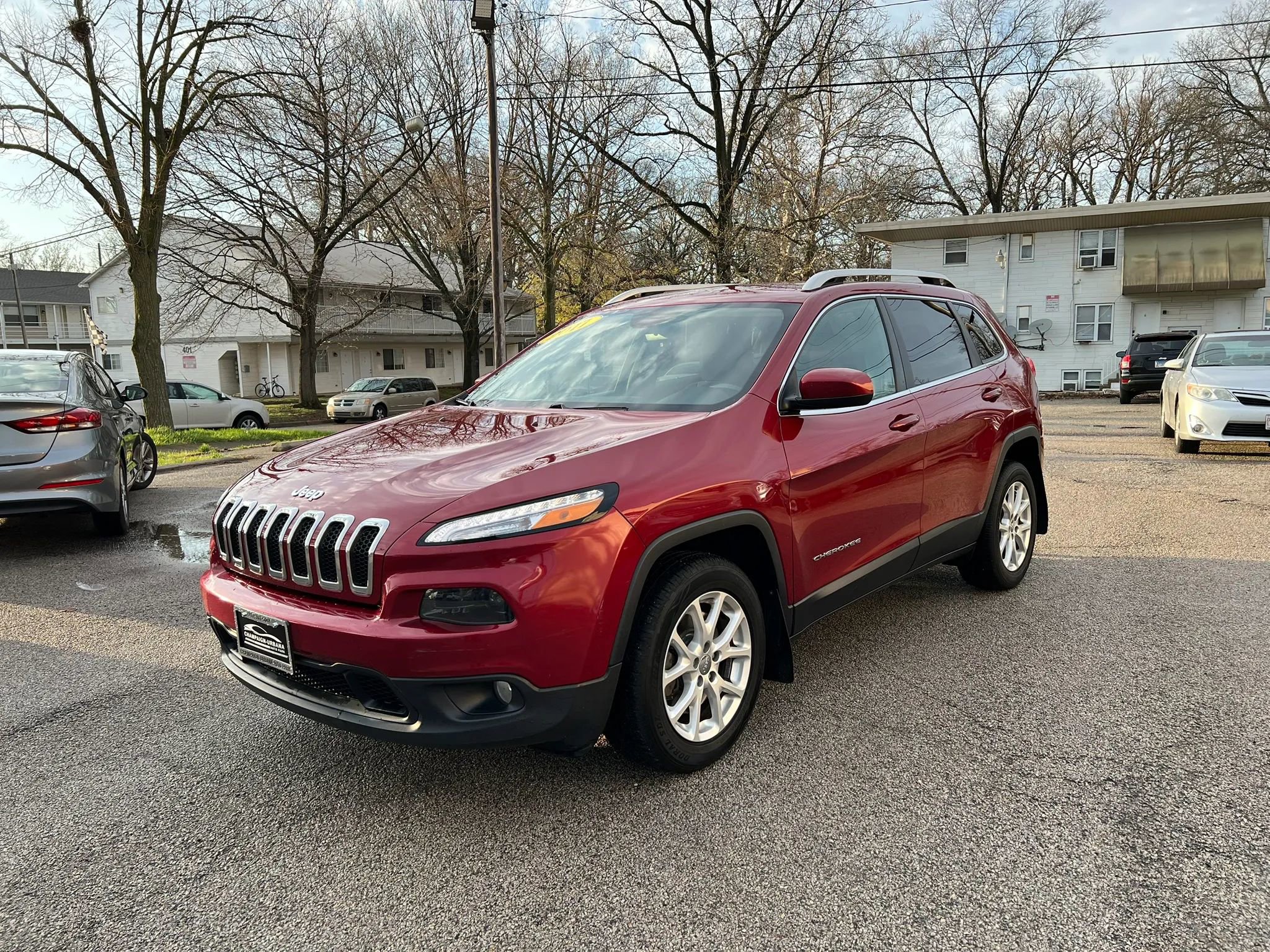 Used 2017 Jeep Cherokee Latitude image 3