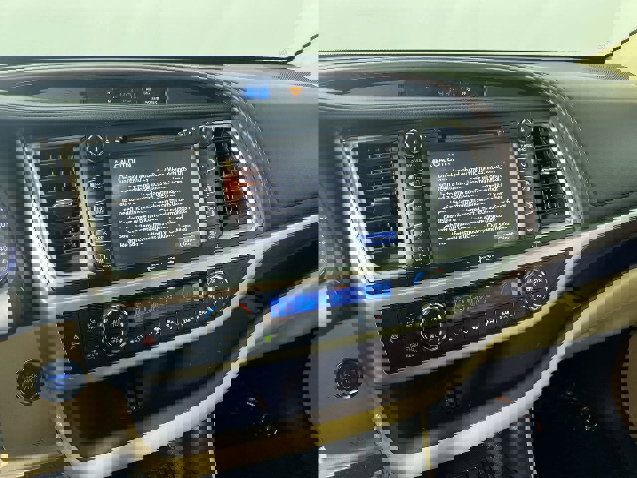 Used 2016 Toyota Highlander Limited image 28