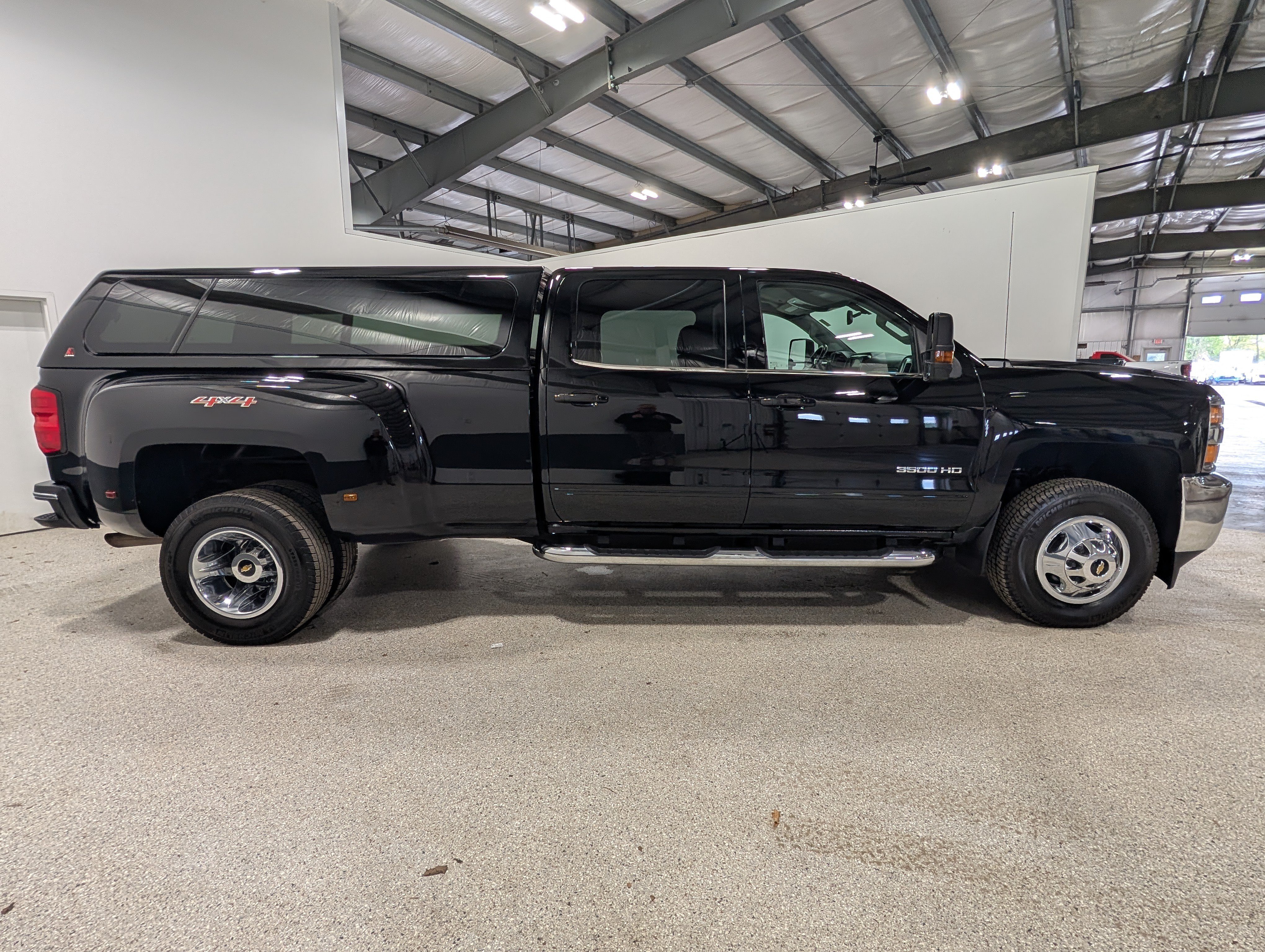 Used 2016 Chevrolet Silverado 3500 LT w/ All-Star Edition AWD/4WD image 2