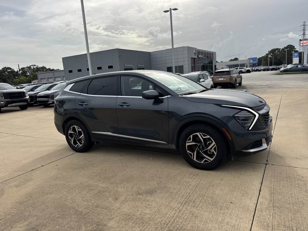Certified 2024 Kia Sportage LX FWD image 15