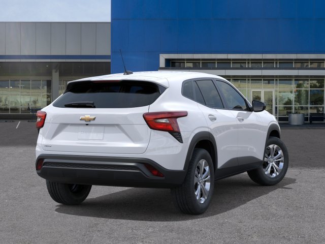 New 2026 Chevrolet Trax LS w/ Driver Confidence Package FWD image 4