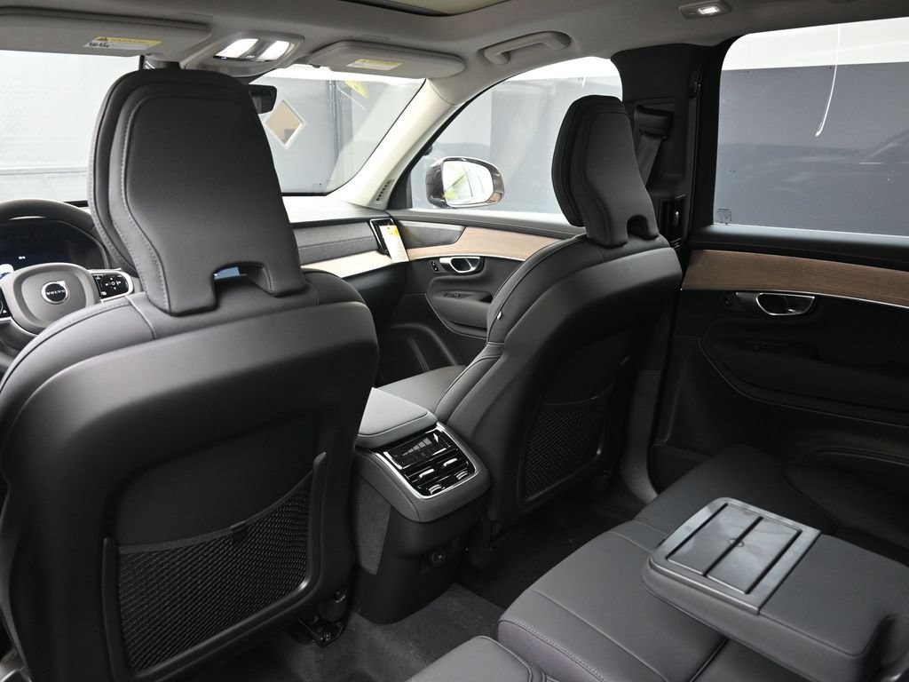 New 2026 Volvo XC90 B6 Plus w/ Protection Package Premier AWD/4WD image 21