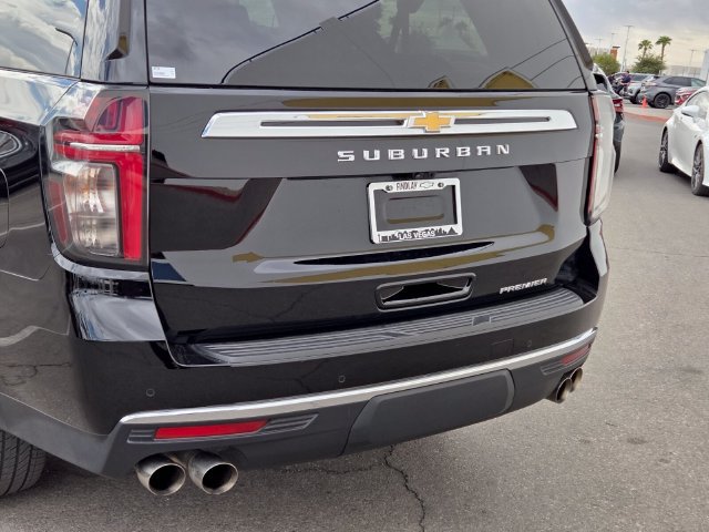 Certified 2024 Chevrolet Suburban Premier RWD image 5
