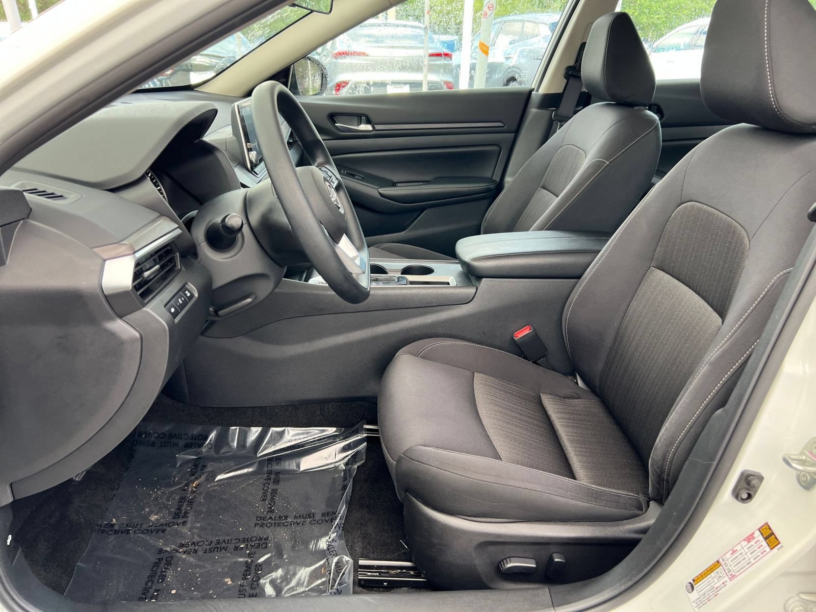 Used 2025 Nissan Altima 2.5 SV FWD image 22