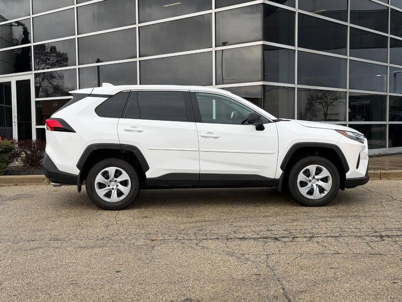 Used 2024 Toyota RAV4 LE image 2
