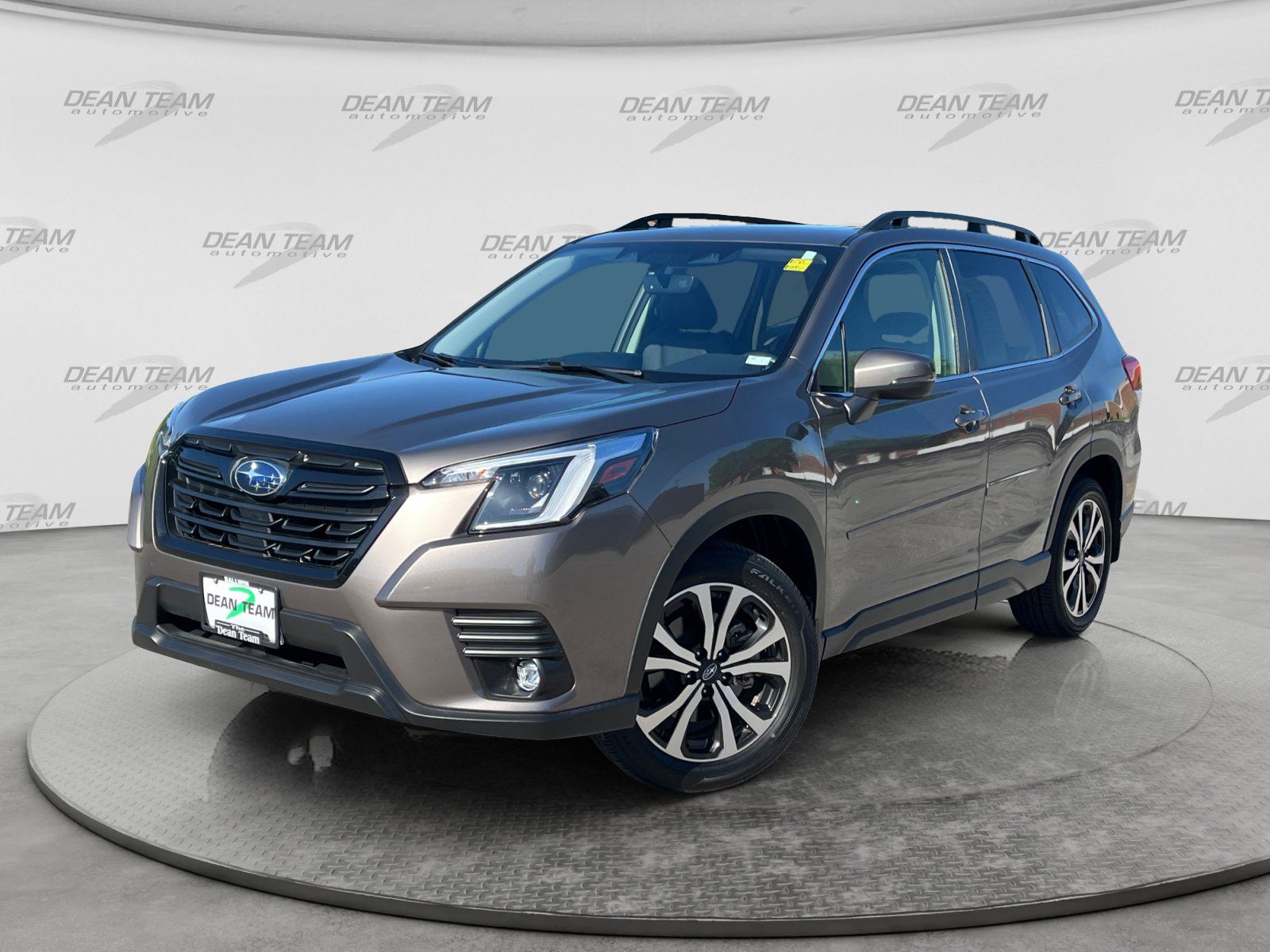 Used 2024 Subaru Forester Limited AWD/4WD image 3