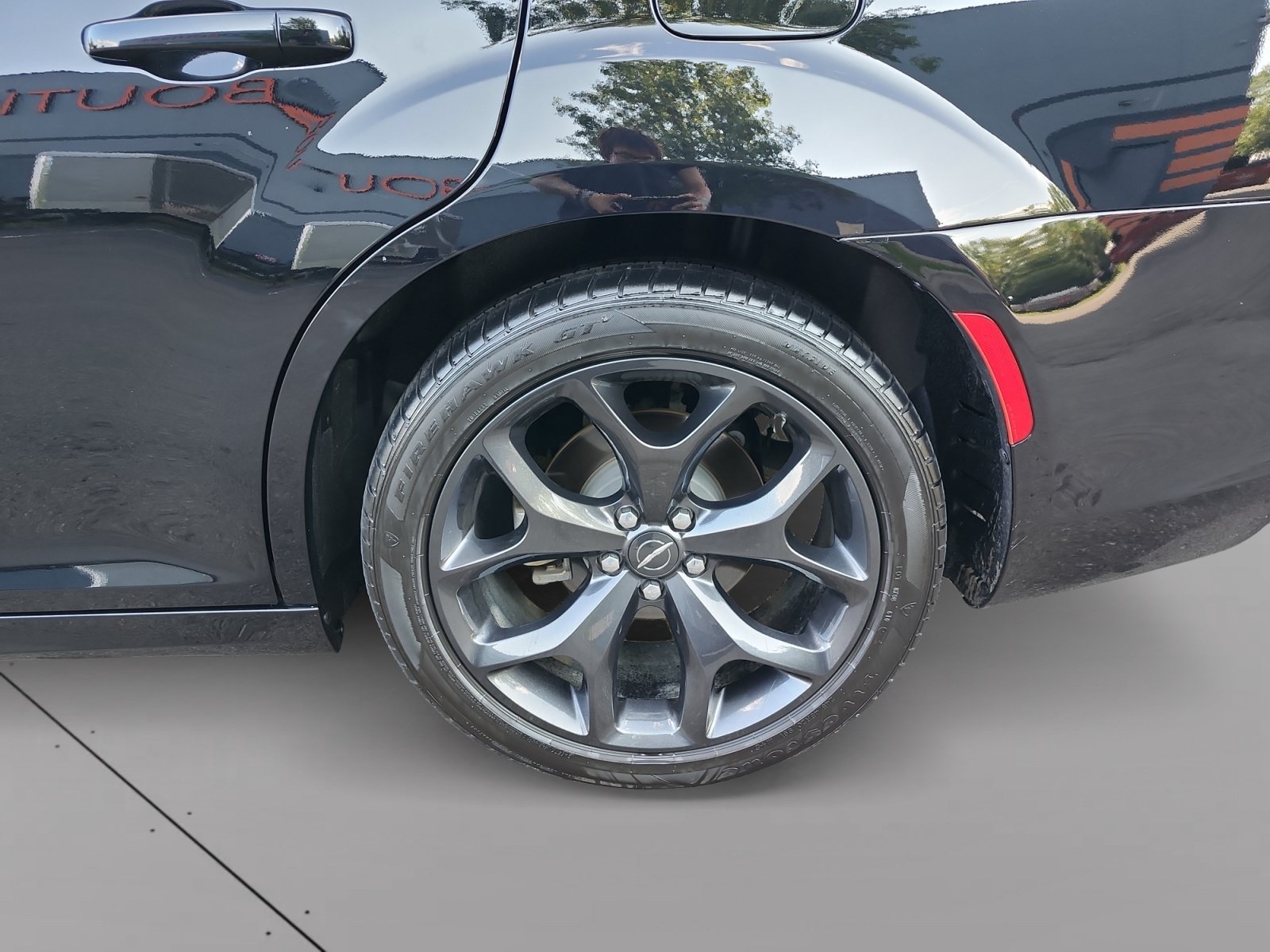 Used 2023 Chrysler 300 Touring L w/ Safetytec Plus Group RWD image 15