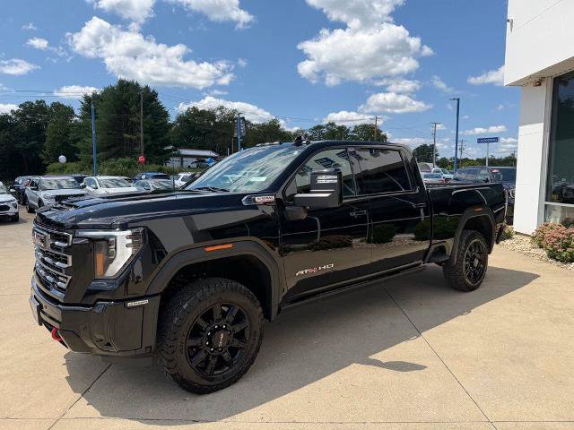 Used 2026 GMC Sierra 2500 AT4 w/ AT4 Premium Plus Package AWD/4WD image 3