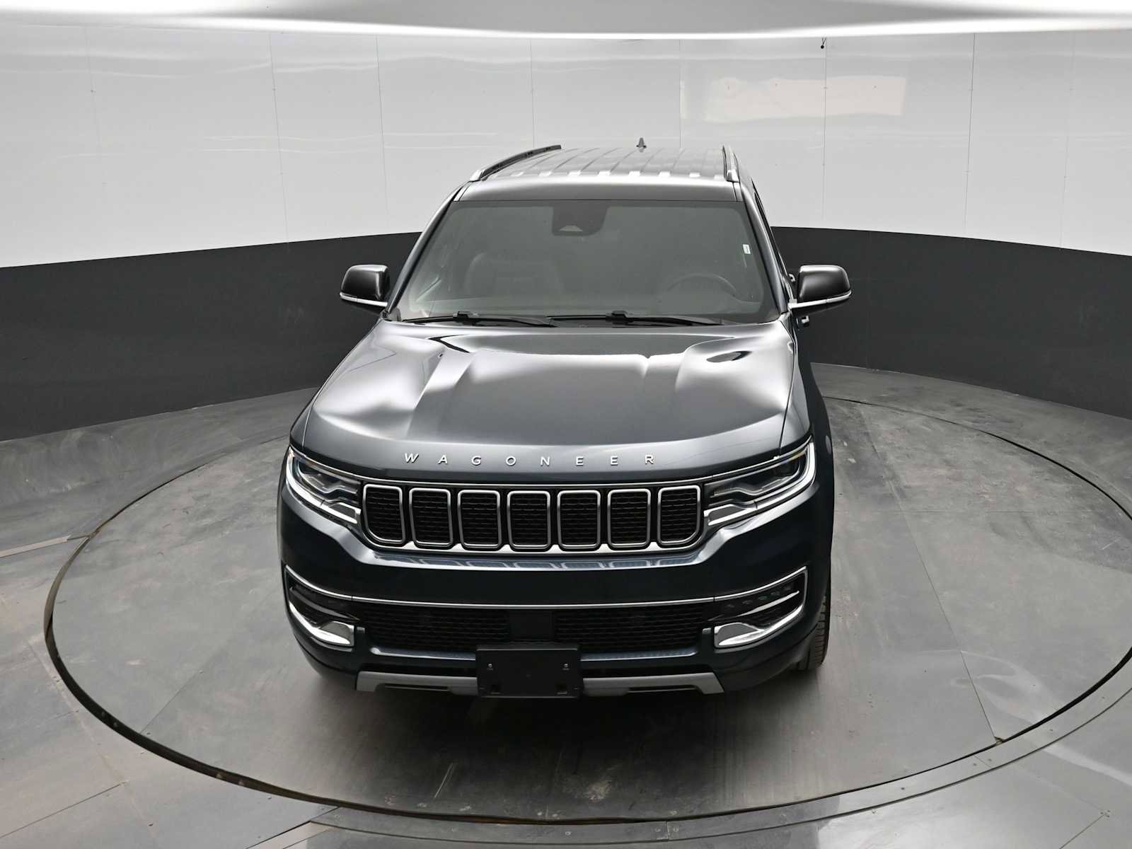 Used 2024 Jeep Wagoneer L Series II w/ Flexible Seating Group image 24