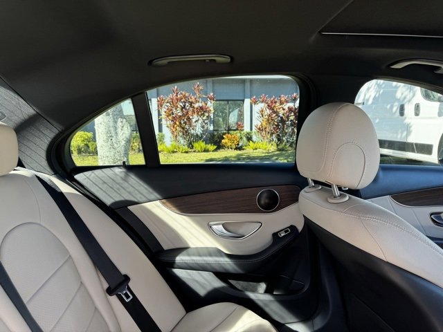 Used 2019 Mercedes-Benz C 300 Sedan image 12