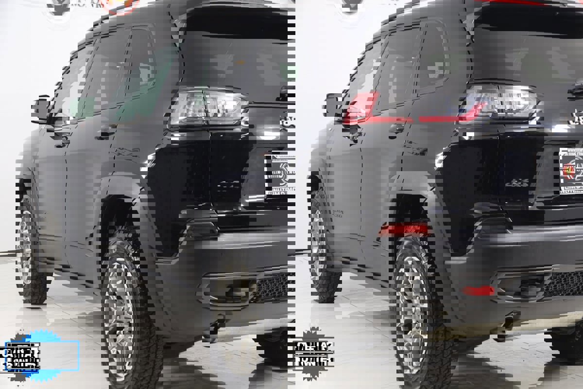 Used 2022 Jeep Cherokee Trailhawk image 22