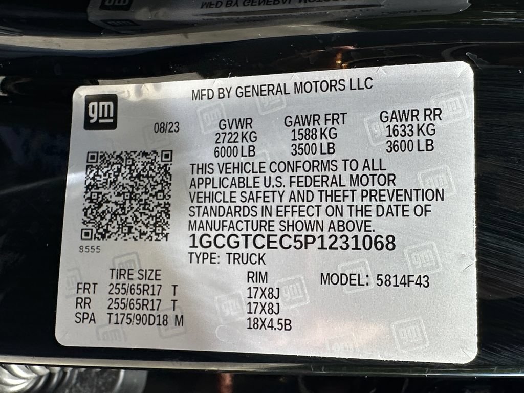Used 2023 Chevrolet Colorado LT AWD/4WD image 16