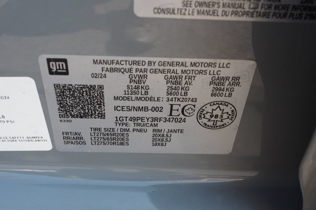 Used 2024 GMC Sierra 2500 AT4 w/ AT4 Premium Plus Package AWD/4WD image 29