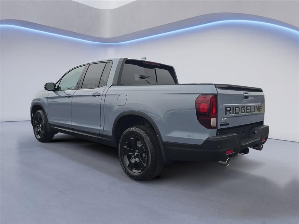 New 2026 Honda Ridgeline Black Edition video 3