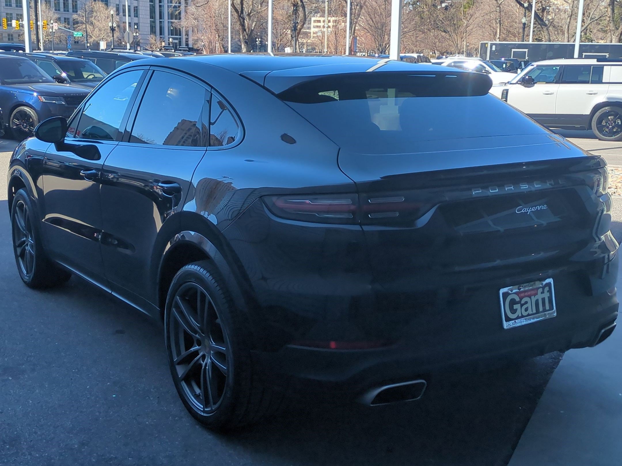 Used 2021 Porsche Cayenne Coupe image 5