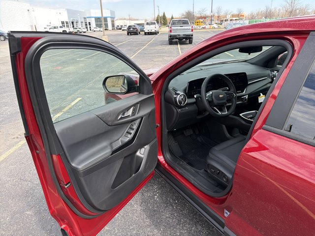 New 2026 Chevrolet Equinox LT AWD/4WD image 9
