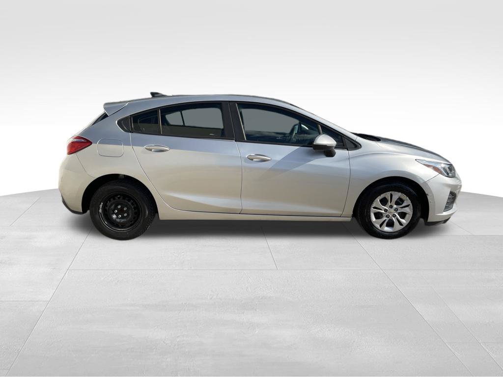 Used 2019 Chevrolet Cruze LS FWD image 4