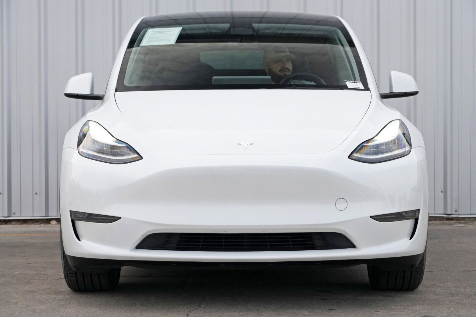 Used 2023 Tesla Model Y Long Range image 7