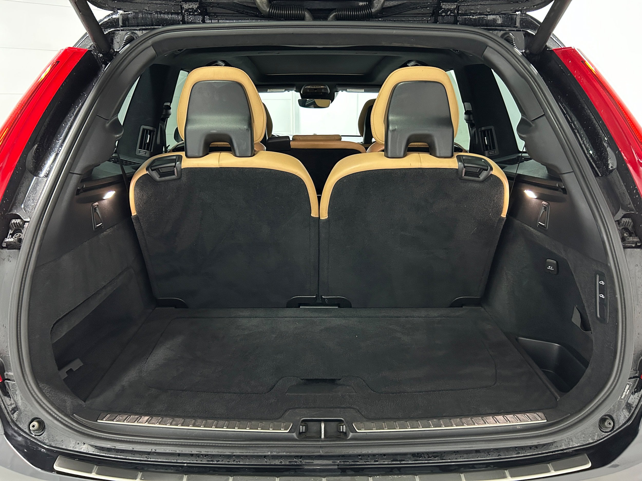 Used 2017 Volvo XC90 T6 Inscription w/ Luxury Package AWD/4WD image 35