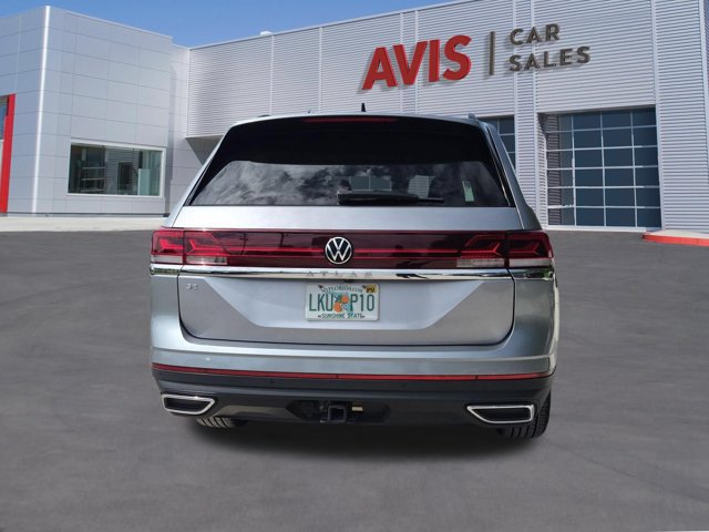 Used 2025 Volkswagen Atlas SE FWD image 6