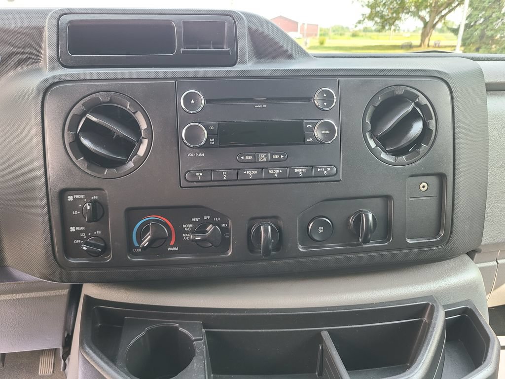 Used 2014 Ford E-350 and Econoline 350 XL w/ Power Windows & Locks Group RWD image 24