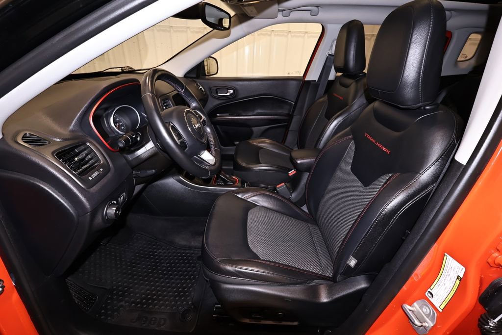 Used 2018 Jeep Compass Trailhawk w/ Navigation Group image 11