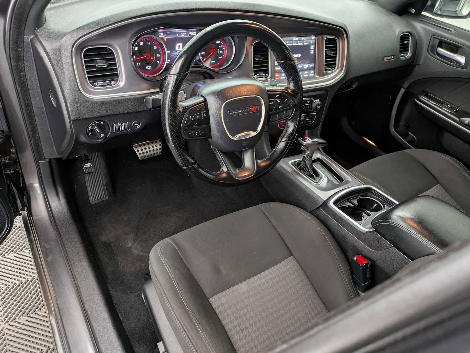 Used 2021 Dodge Charger Scat Pack w/ Navigation & Travel Group image 2