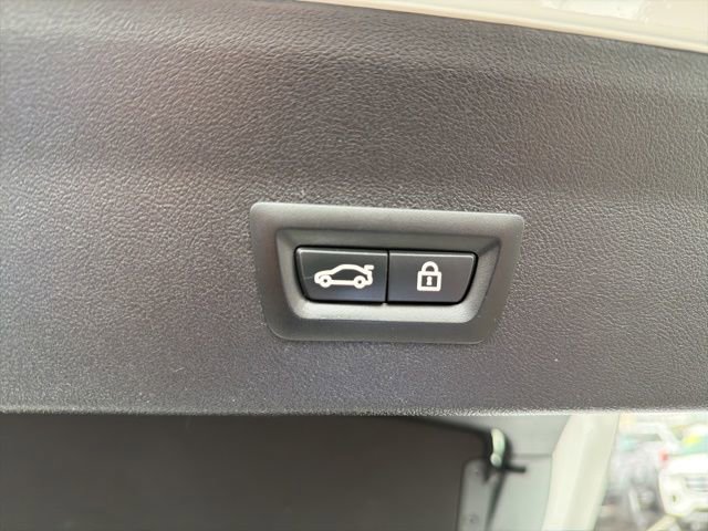 Used 2021 BMW X4 M40i image 26