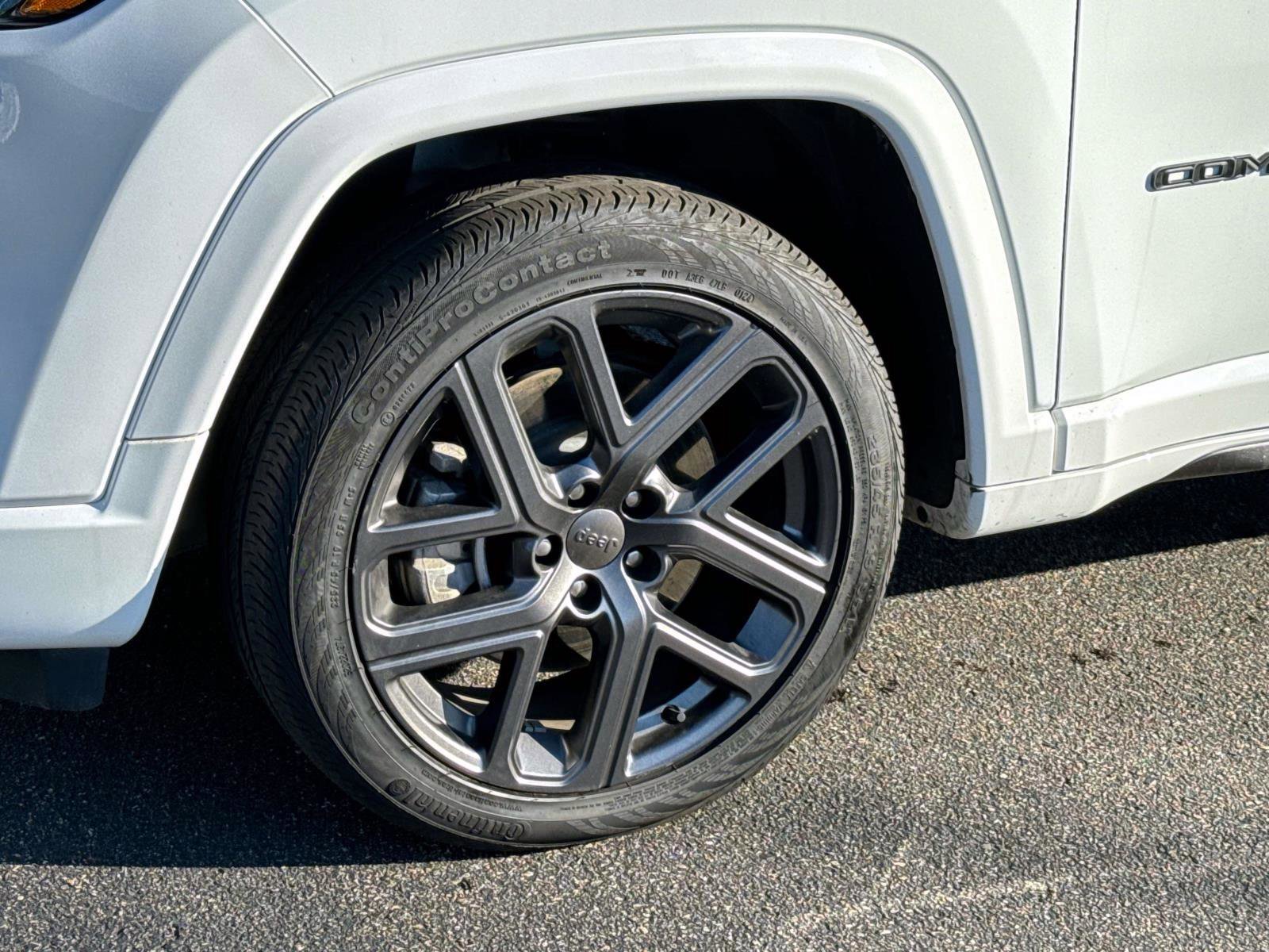 Used 2024 Jeep Compass Limited w/ High Altitude Package image 5