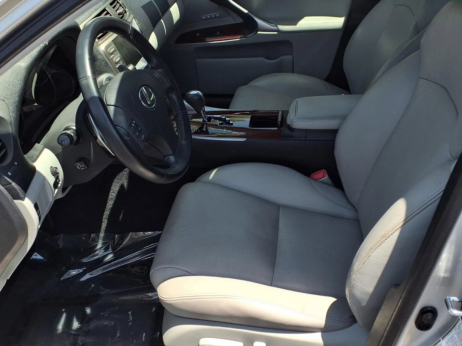 Used 2007 Lexus IS 350 RWD image 17