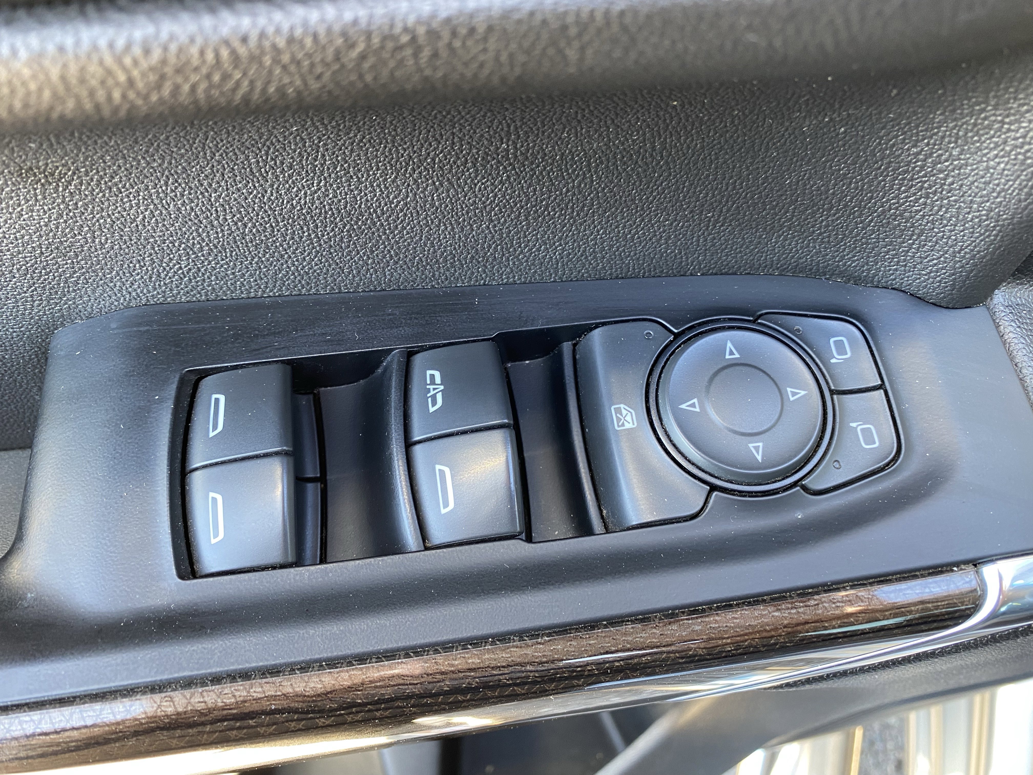 Used 2019 Chevrolet Silverado 1500 LT w/ All-Star Edition image 18