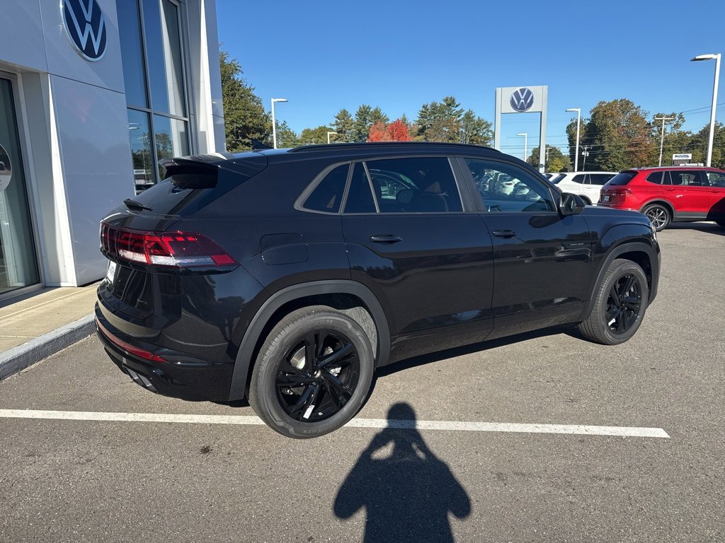 New 2026 Volkswagen Atlas Cross Sport SEL R-Line image 10
