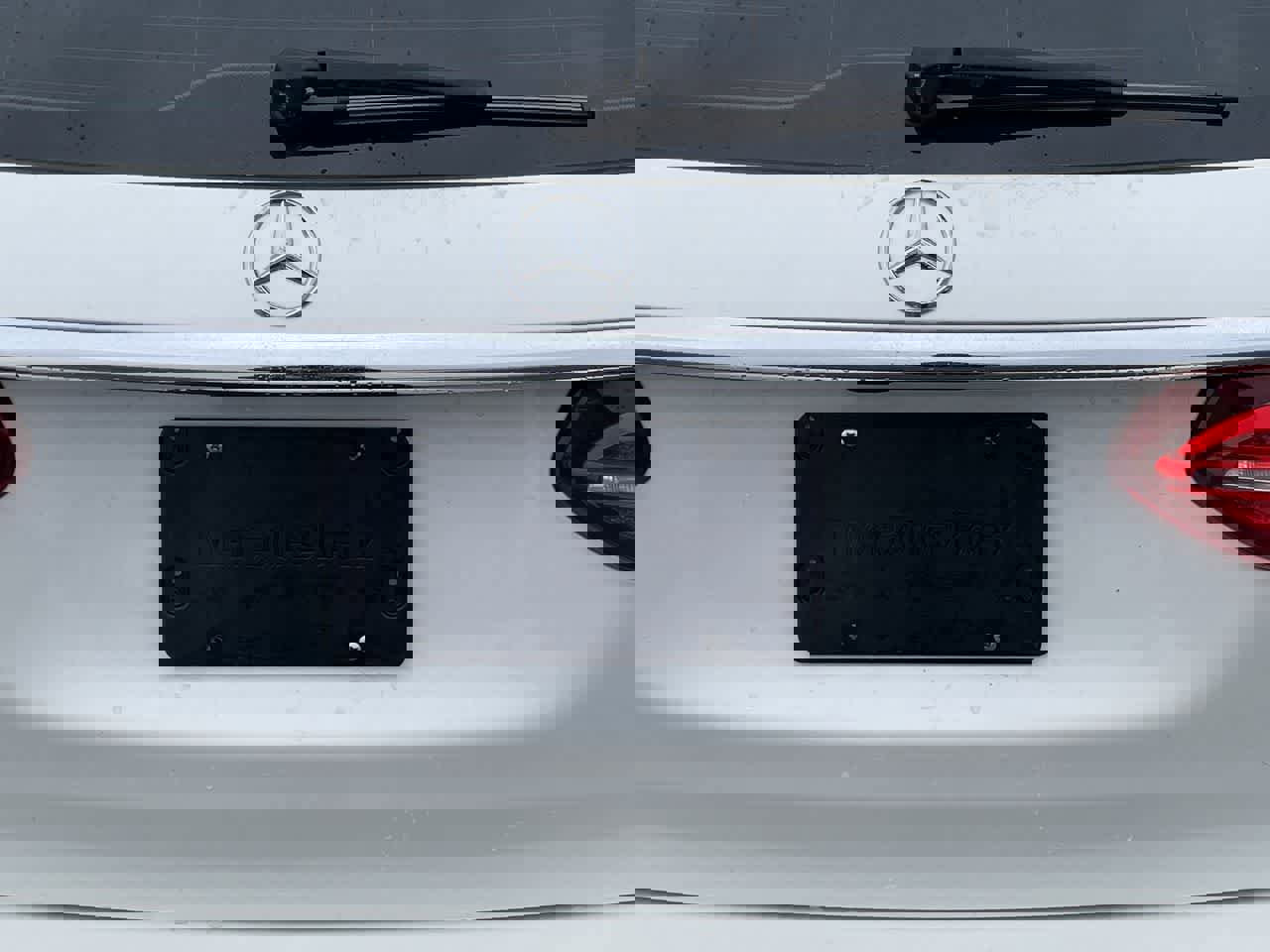 Used 2017 Mercedes-Benz E 400 4MATIC Wagon image 41